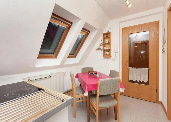 Gemuetliche Mit Kamin In Dresden-freital Rabenau